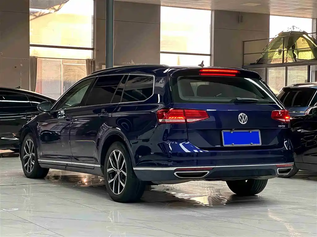 Volkswagen Viloran 2019 — фото 4