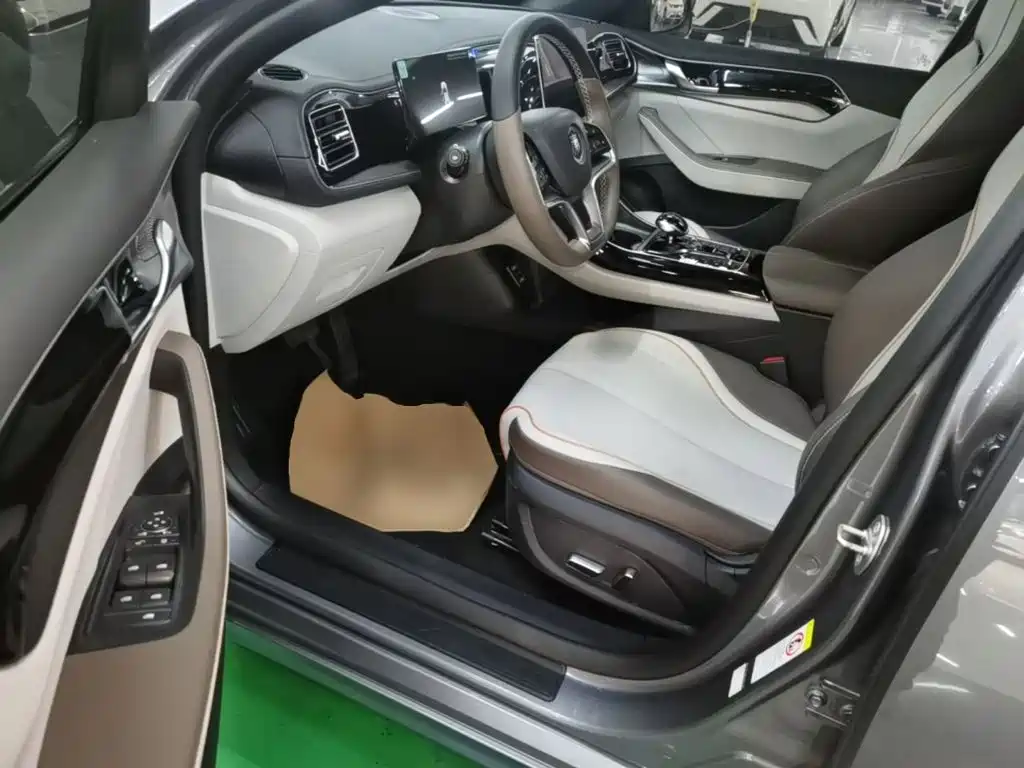 BYD Qin PLUS 2024 — фото 15
