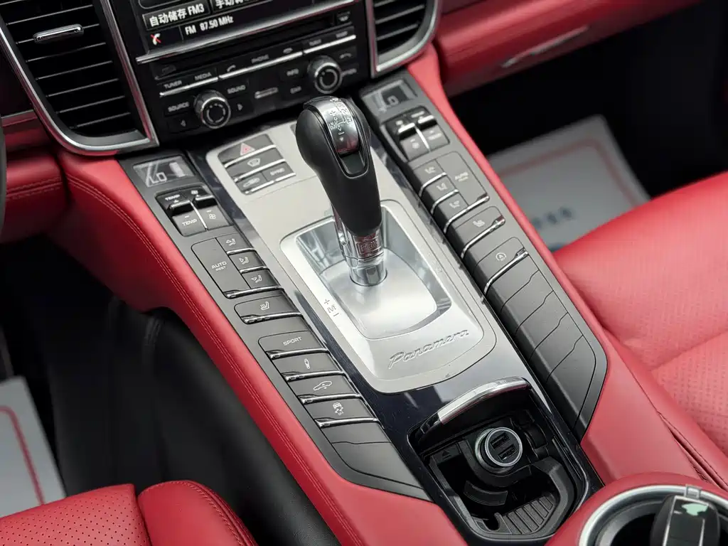 Porsche Panamera 2015 — фото 12