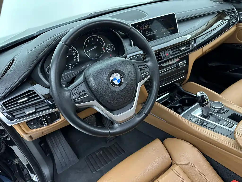 BMW X6 2018 — фото 25