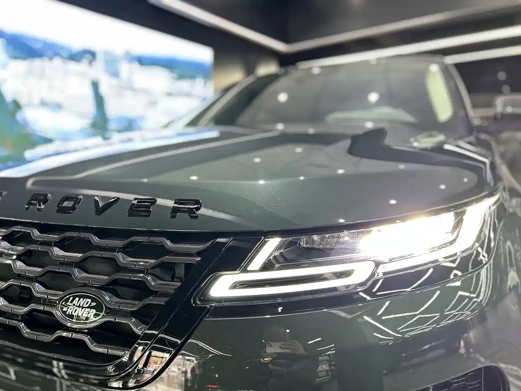 Land Rover Evoque 2023 — фото 38