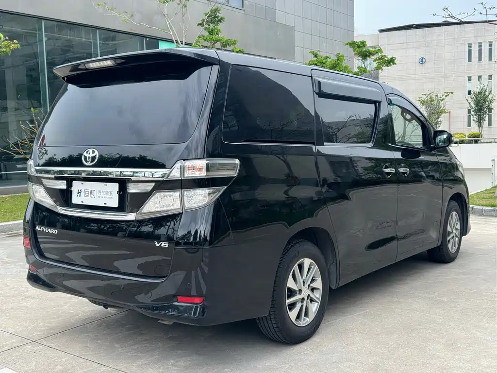 Toyota Alphard 2014 — фото 4