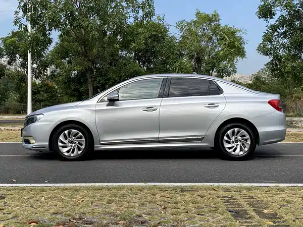 DS 5LS 2015