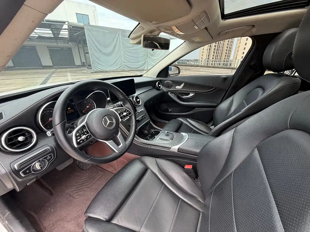 Mercedes-Benz C-Class 2019 — фото 5