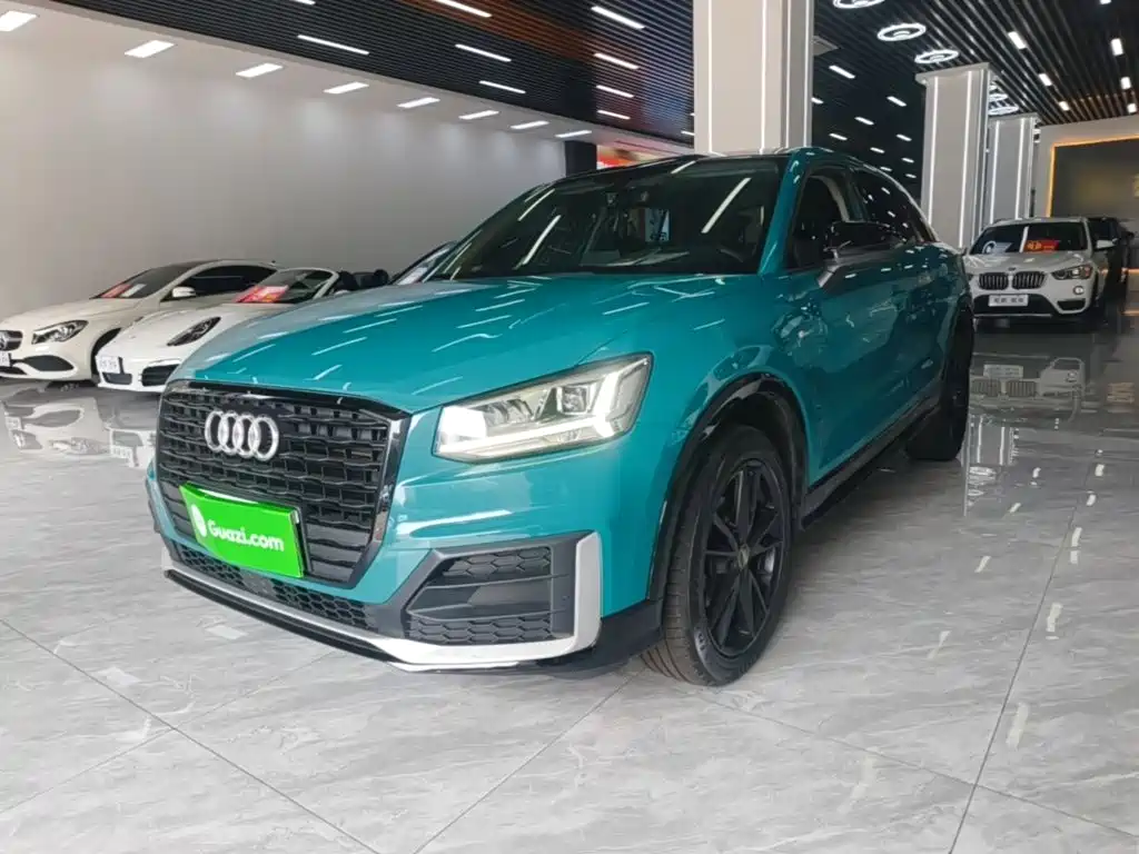 Audi Q2L 2020