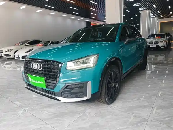 Audi Q2L 2020