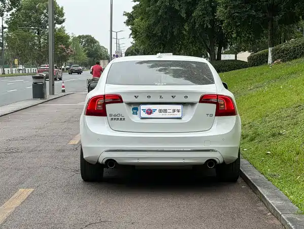 Volvo S60 2020