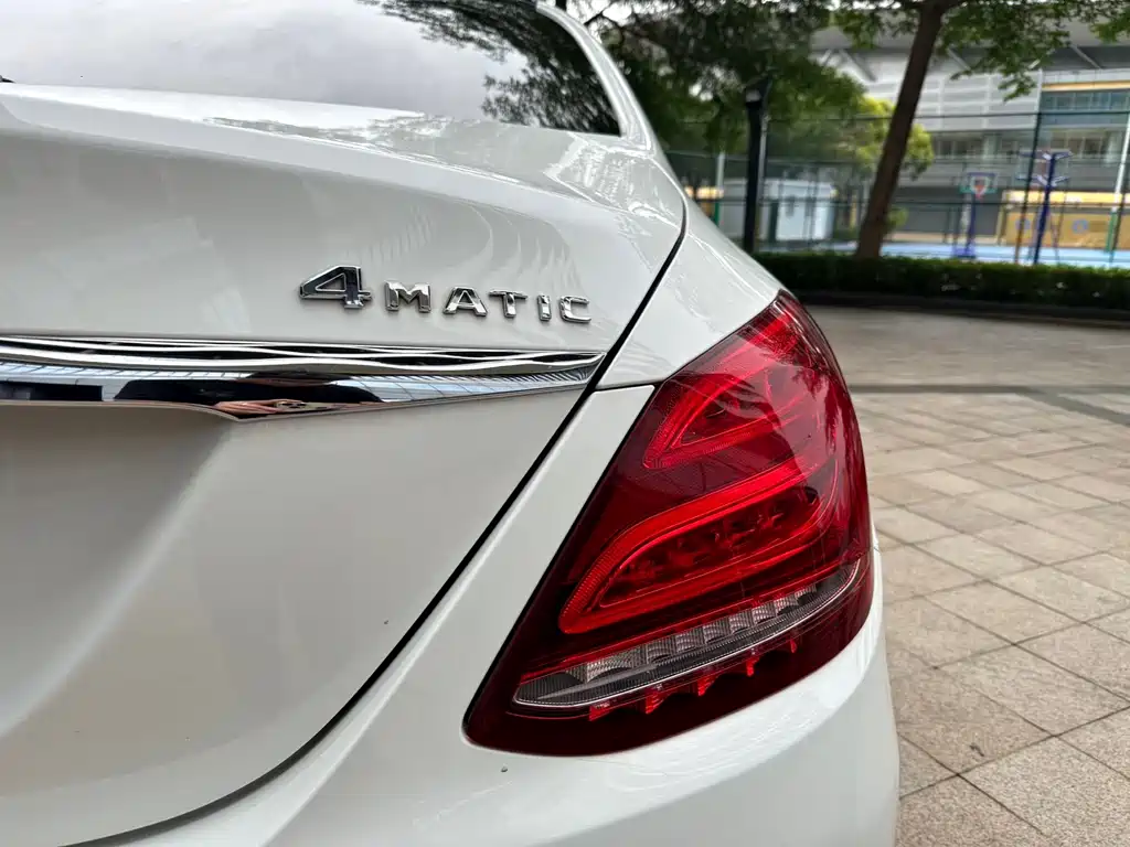 Mercedes-Benz C-Class 2017 — фото 17