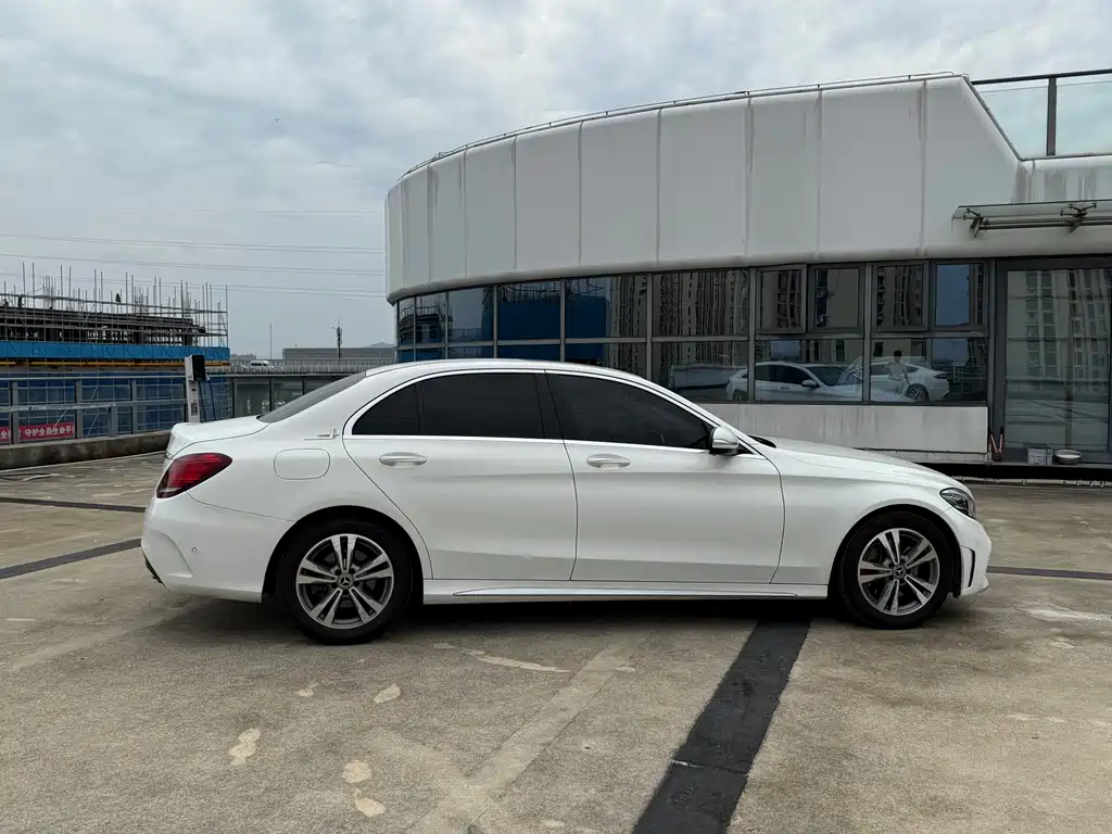 Mercedes-Benz C-Class 2019 — фото 14