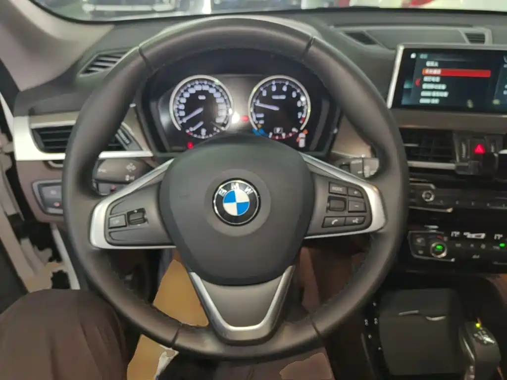 BMW X1 2019 — фото 11