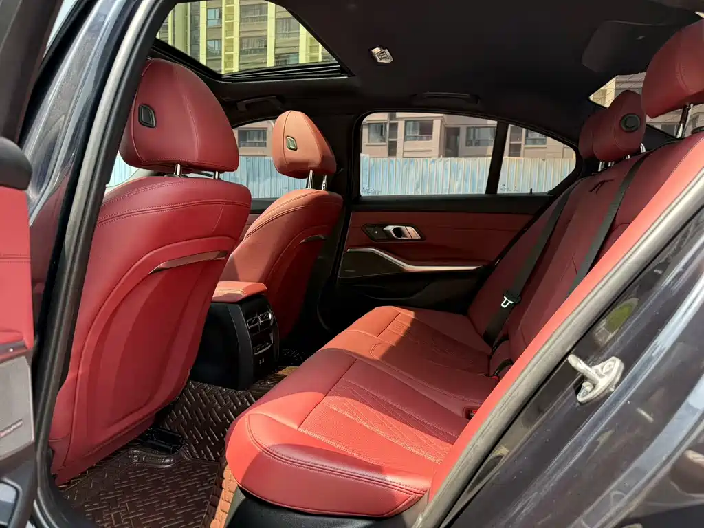 BMW 3 Series 2023