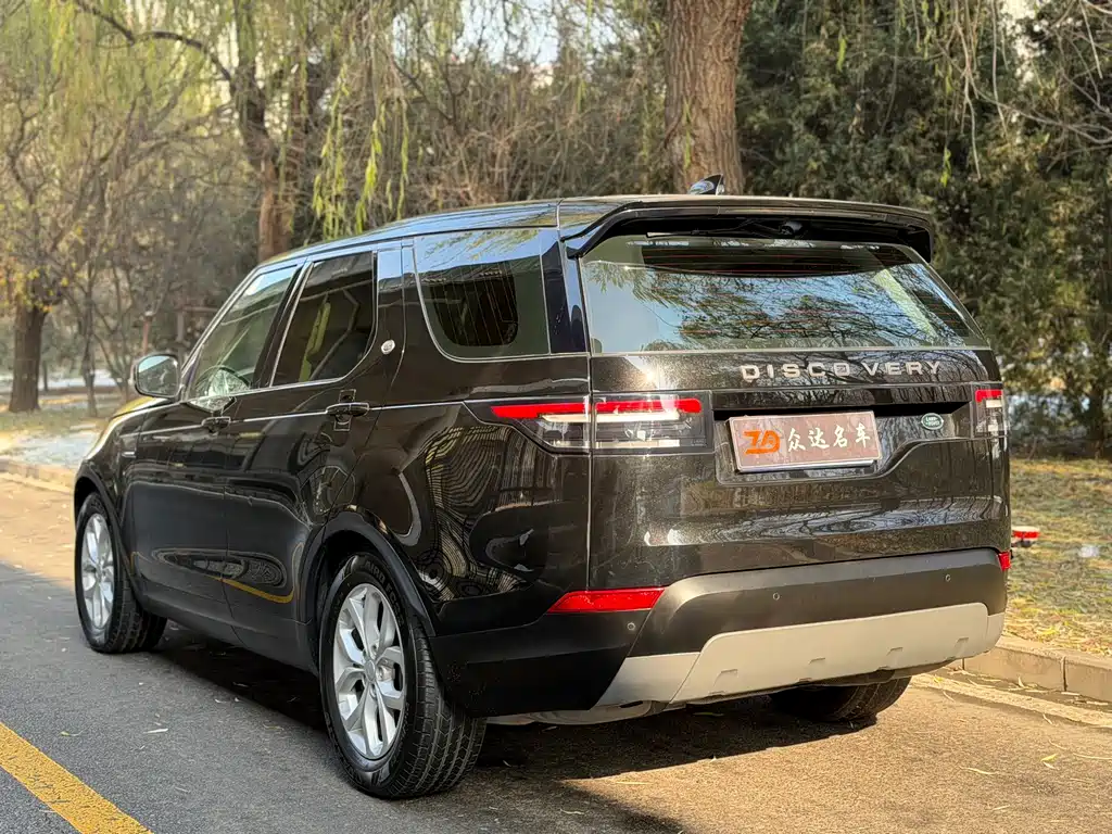 Land Rover Discovery 2018 — фото 16