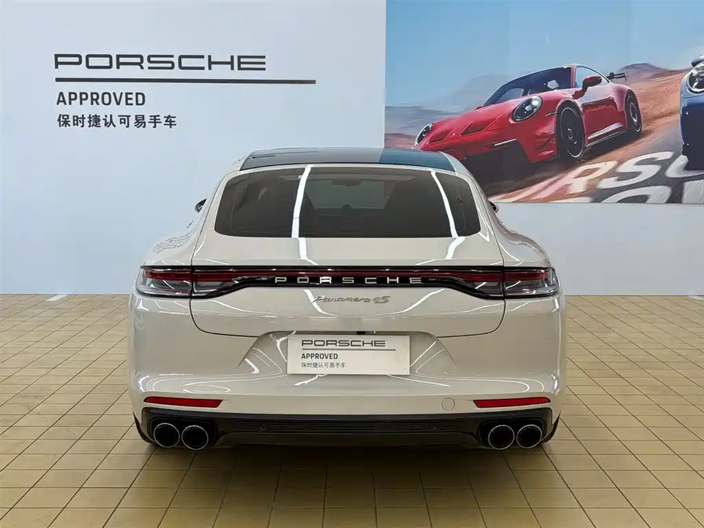 Porsche Panamera 2018 — фото 11