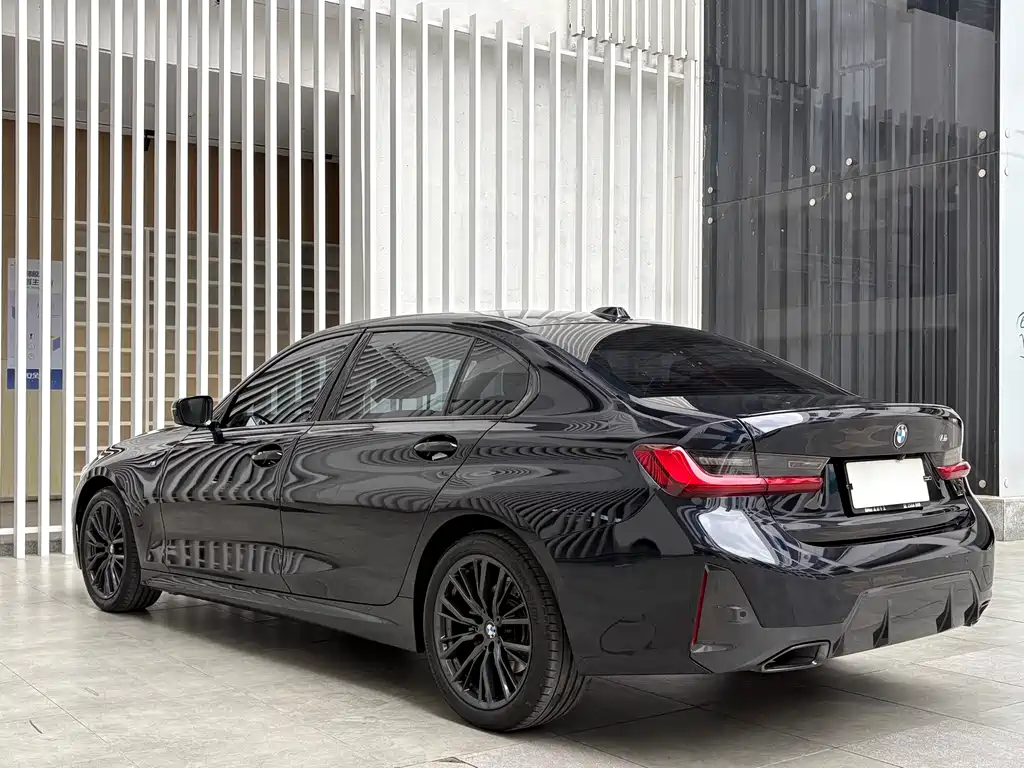 BMW 3 Series 2023 — фото 14