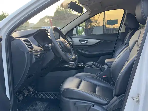 Dongfeng Scenery S560 2019