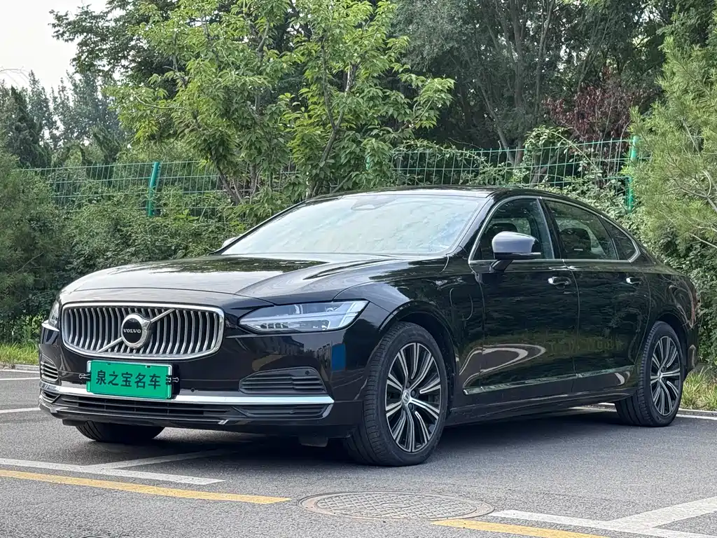 Volvo S90 PHEV 2021