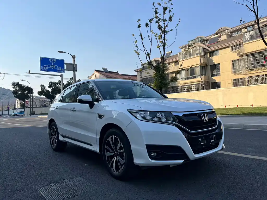 Honda UR-V 2018 — фото 3