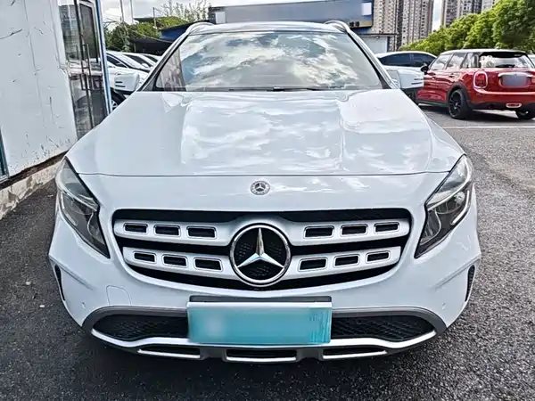 Mercedes-Benz GLA 2019