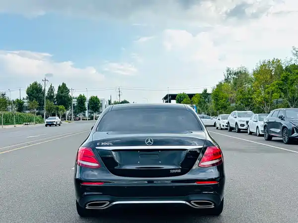 Mercedes-Benz E-Class 2017