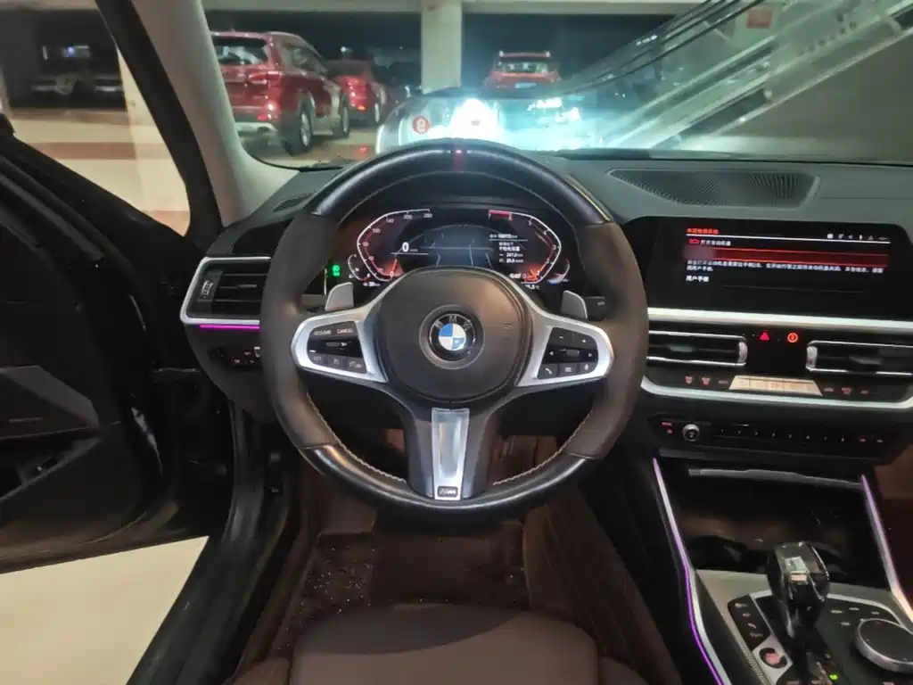 BMW 3 Series 2021 — фото 11