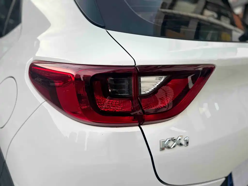 Kia KX1 2021 — фото 16