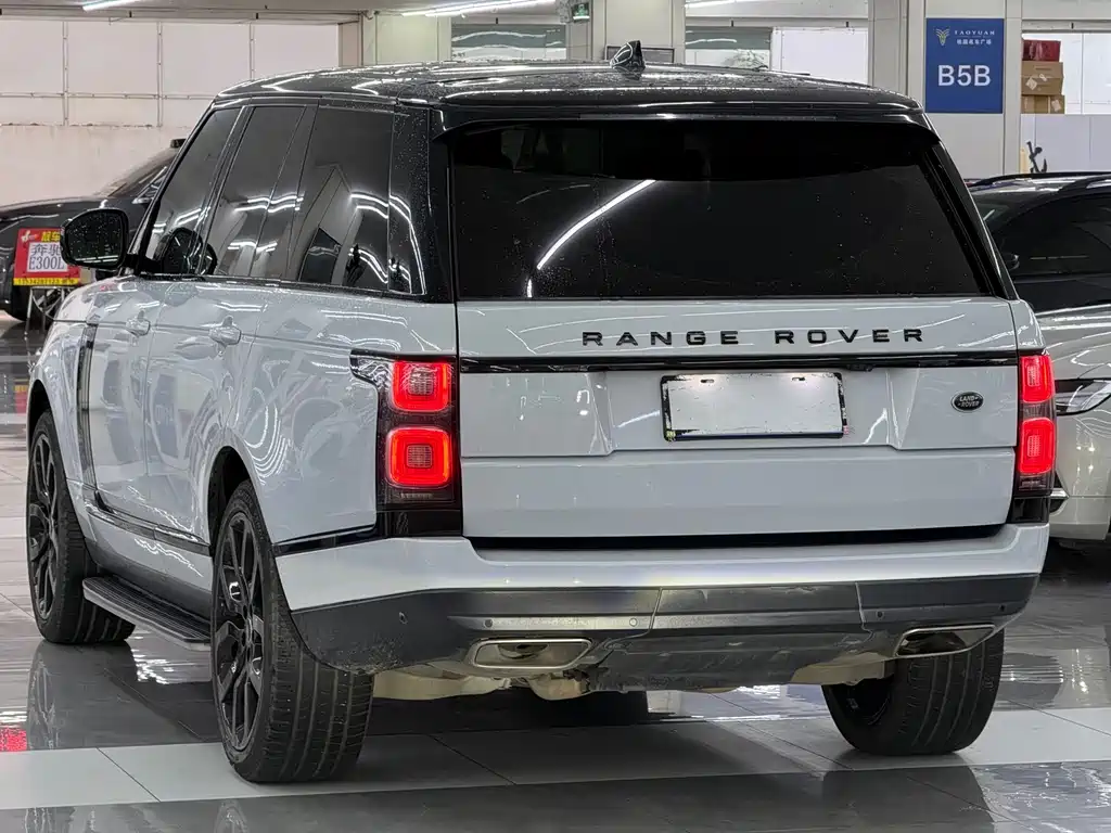 Land Rover Range Rover 2020 — фото 11