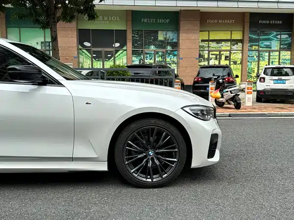 BMW 3 Series 2020