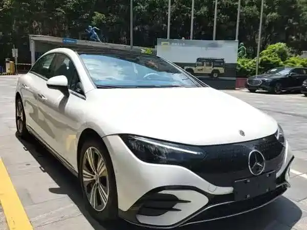 Mercedes-Benz EQE 2025
