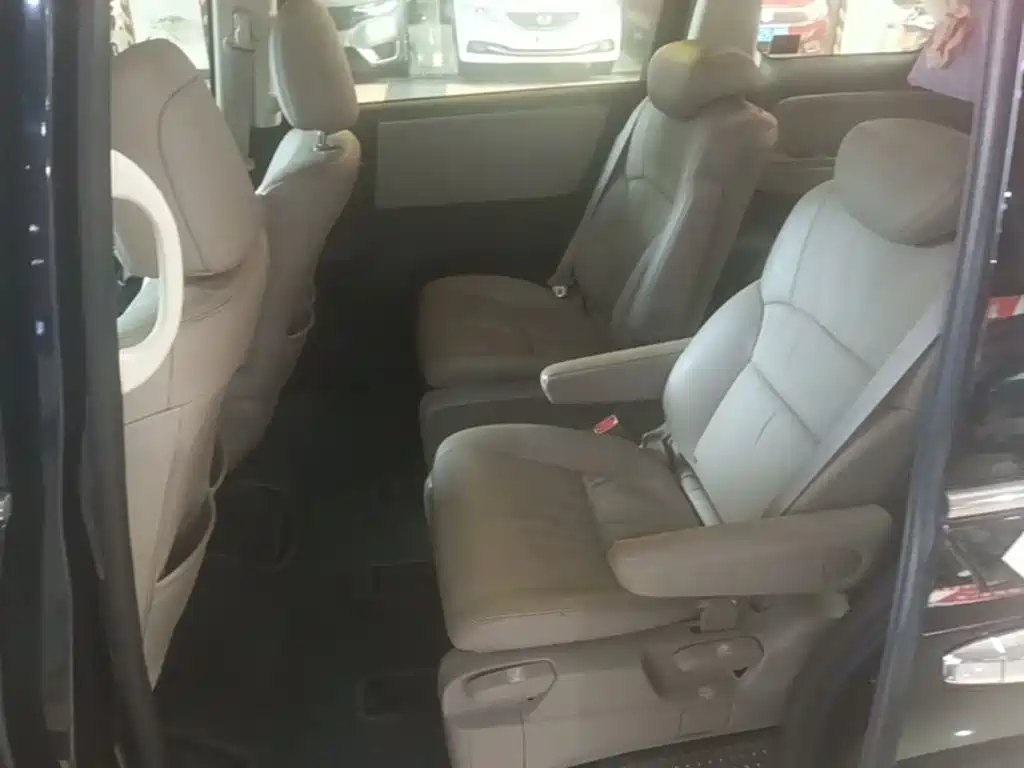 Honda Odyssey 2017 — фото 17