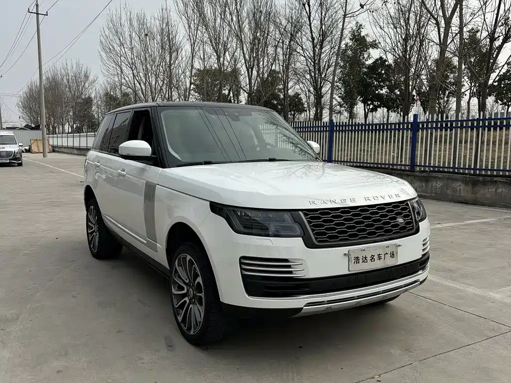 Land Rover Range Rover 2018 — фото 1