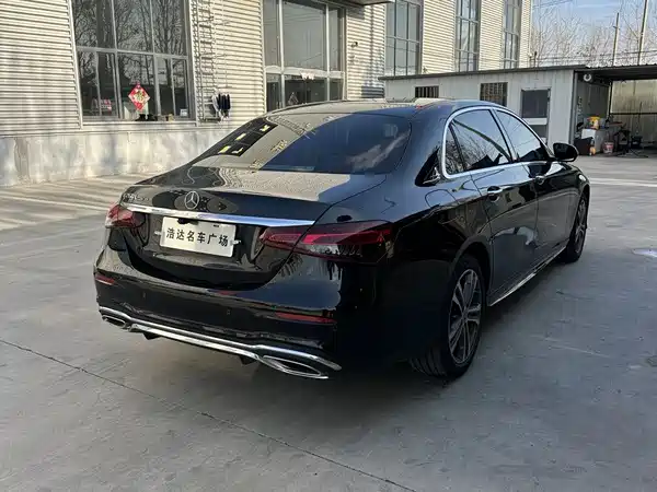 Mercedes-Benz E-Class 2022