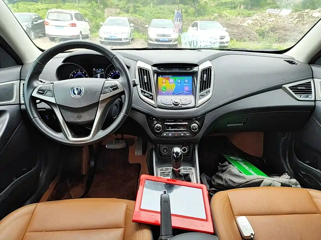 Changan Eado 2017 — фото 10