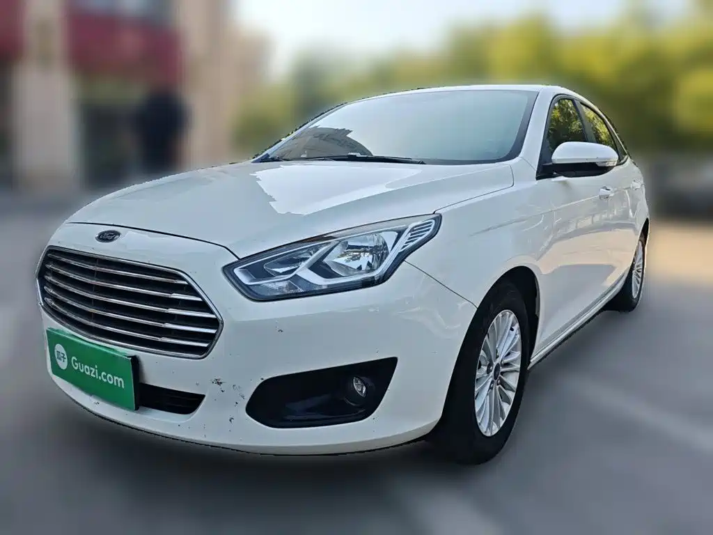 Ford Escort 2017 — фото 1