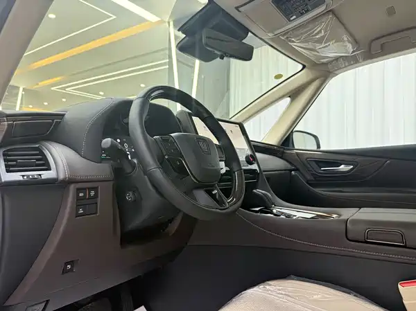 Toyota Vellfire 2026