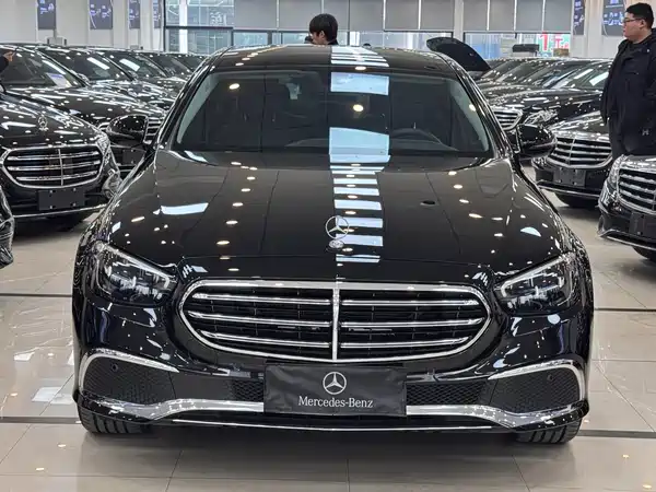 Mercedes-Benz E-Class 2023