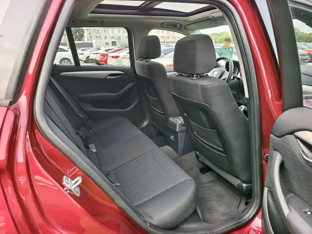 BMW X1 2014 — фото 16