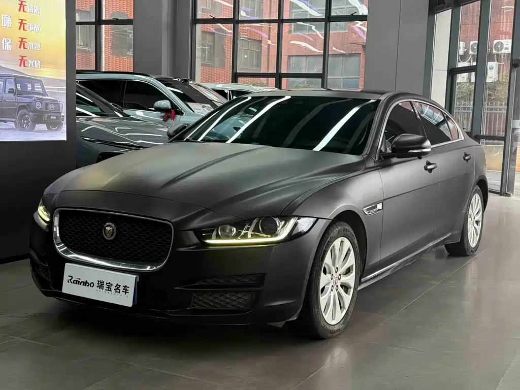Jaguar XEL 2019 — фото 1
