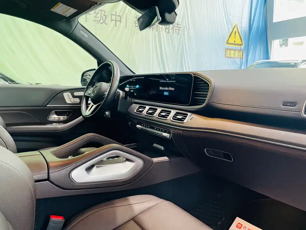 Mercedes-Benz GLS 2021 — фото 14