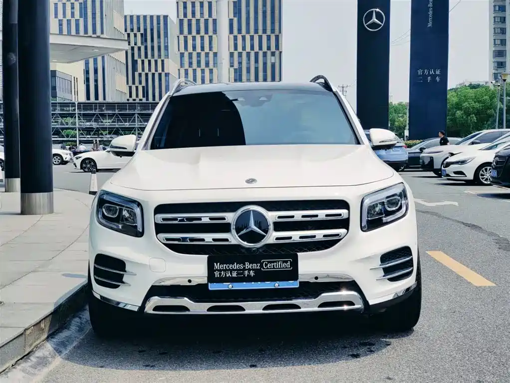 Mercedes-Benz GLB 2023