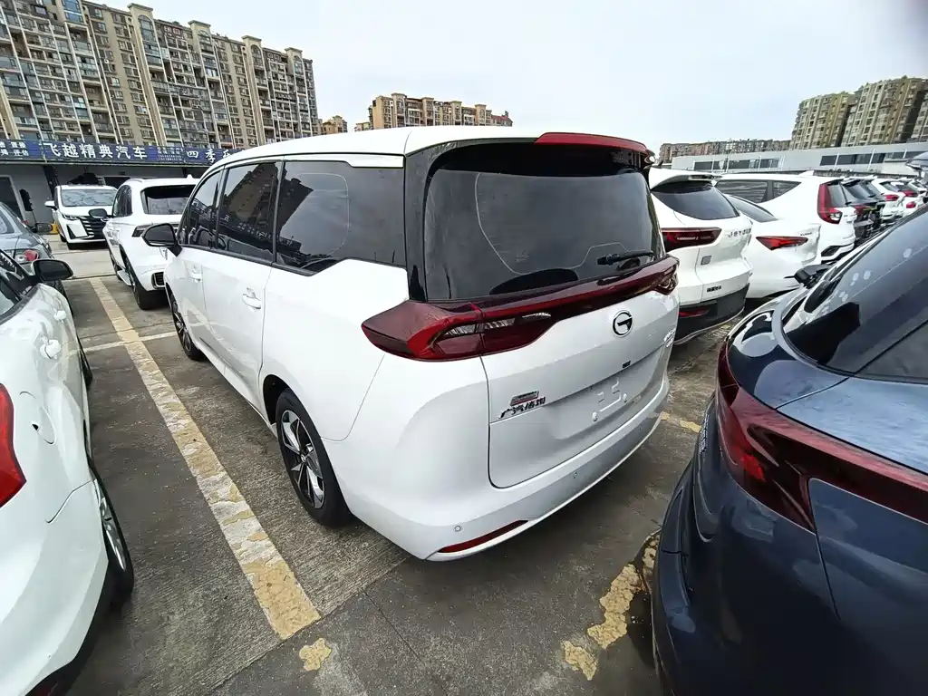 GAC Motor Trumpchi M6 2023 — фото 16