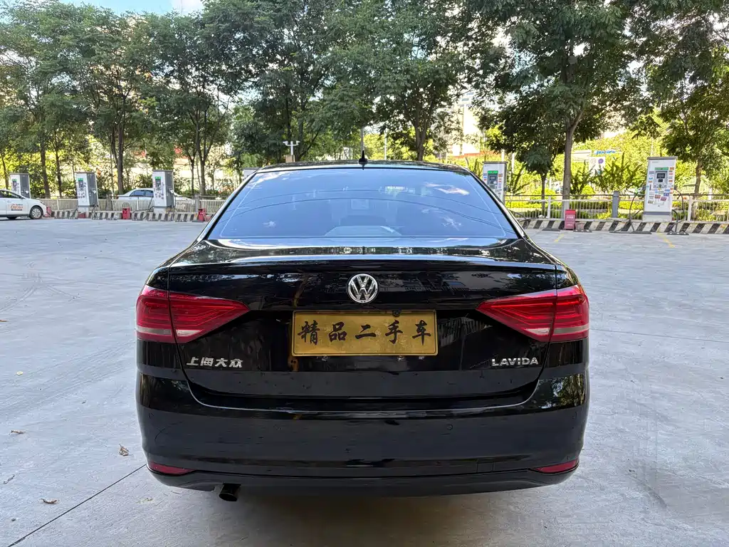 Volkswagen Lavida 2016