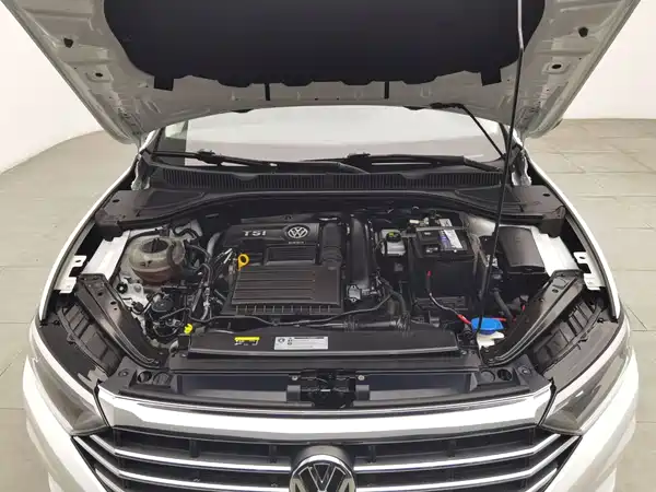 Volkswagen Sagitar 2020
