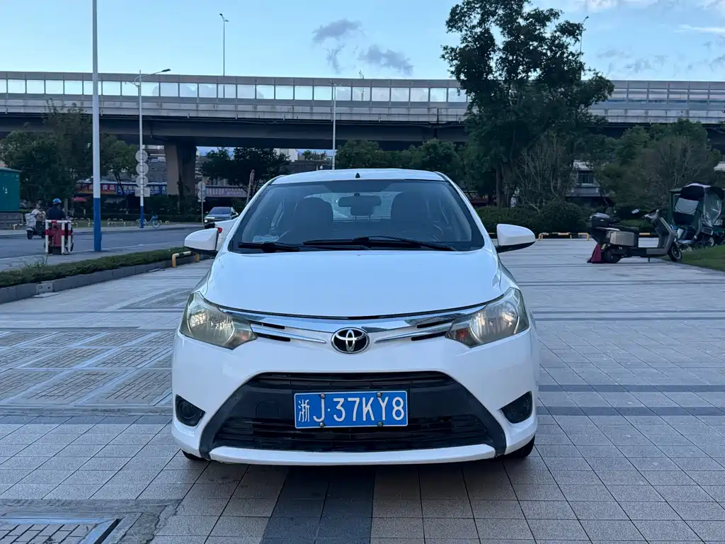 Toyota Vios 2014 — фото 2