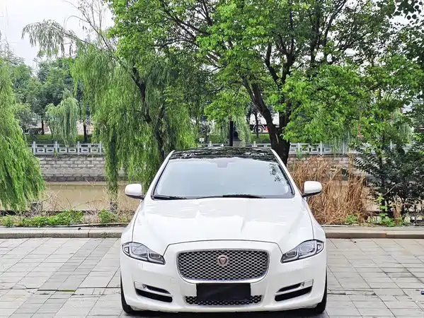 Jaguar XJ 2019