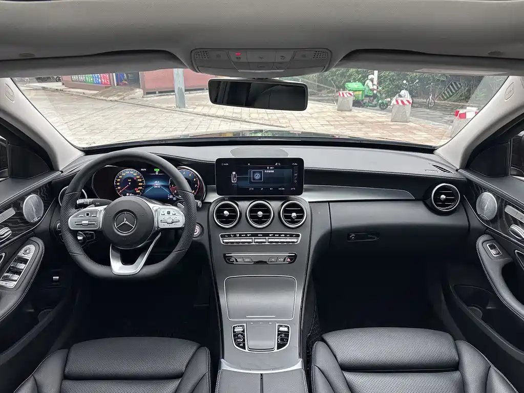 Mercedes-Benz C-Class 2020 — фото 10