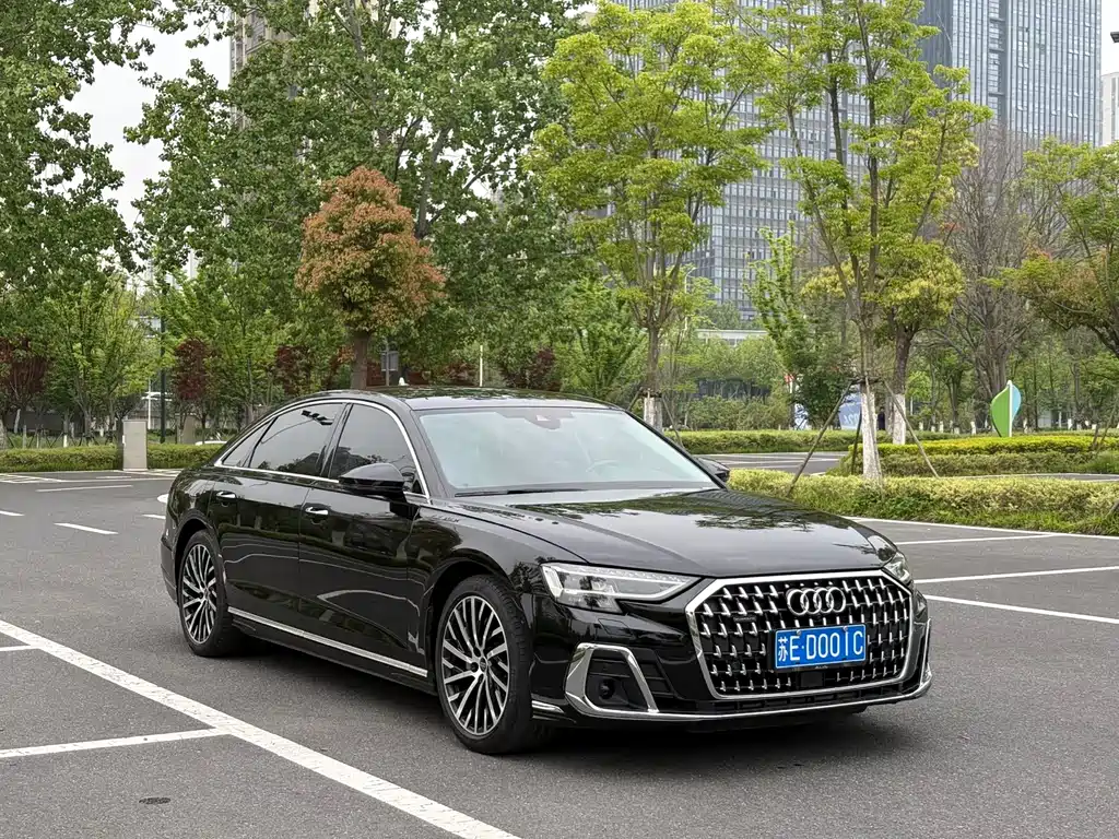Audi A8 2023