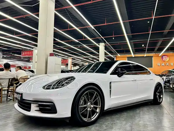Porsche Panamera 2019