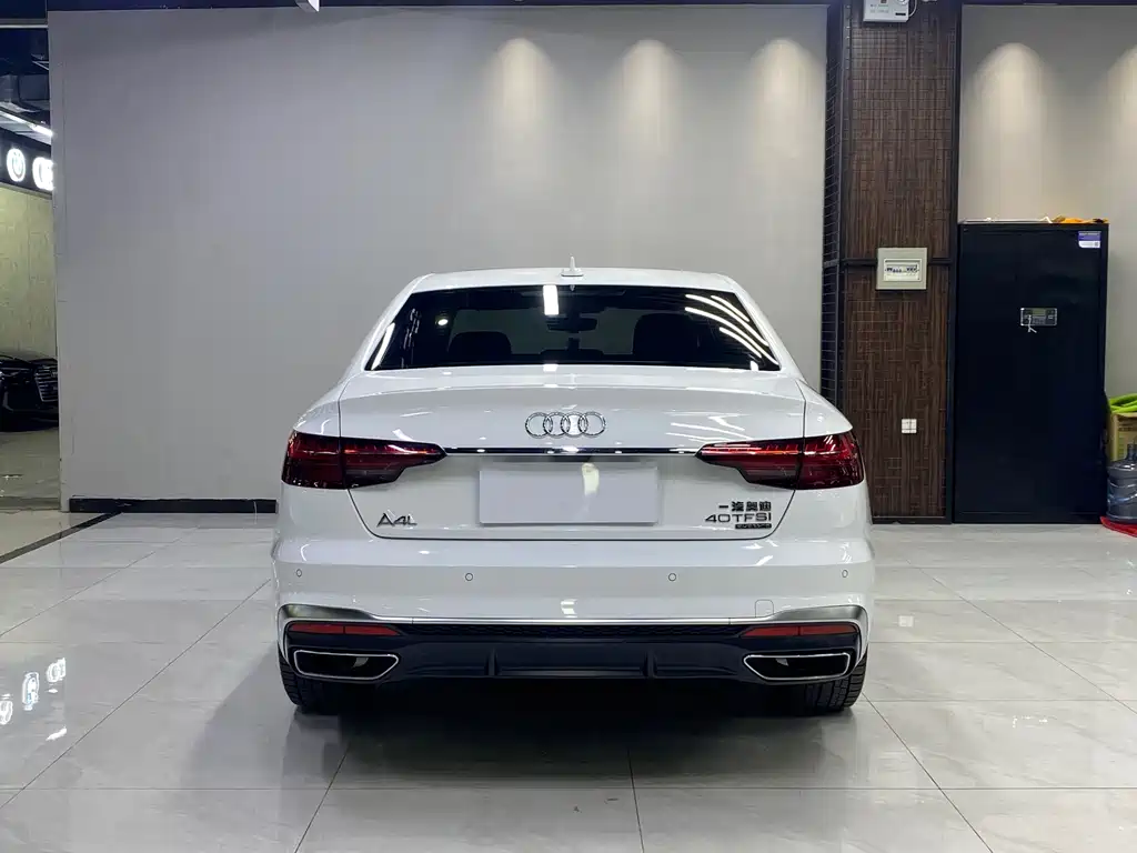 Audi A4L 2021 — фото 21