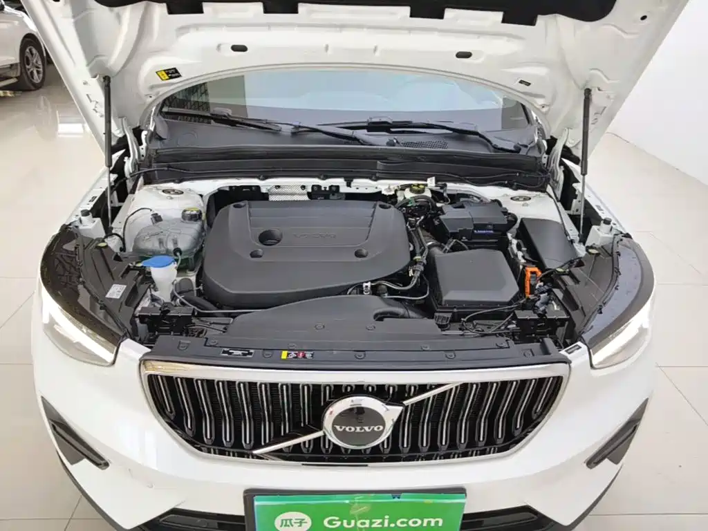 Volvo XC40 2024 — фото 20