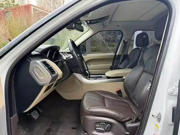 Land Rover Range Rover Sport 2015